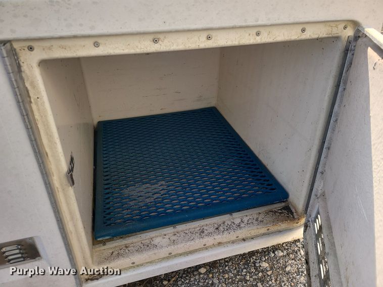 image for item MX9590 Shor-line  animal control bed