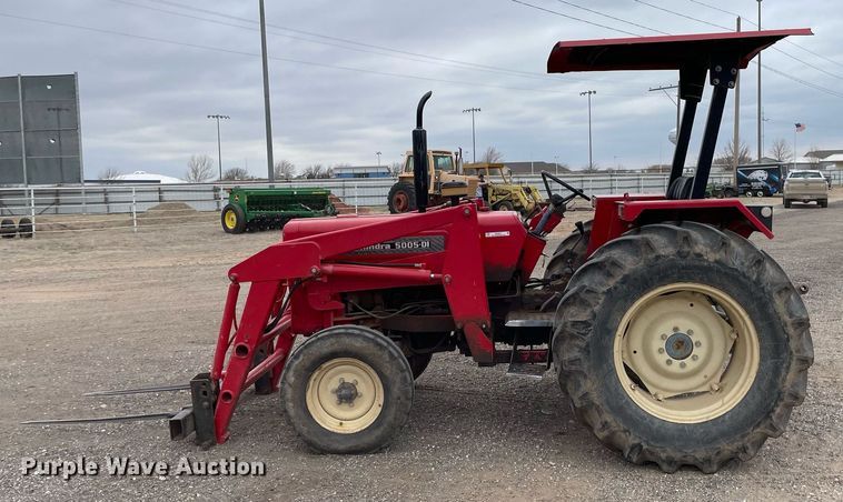 image for item MY9227 Mahindra 5005DI  tractor