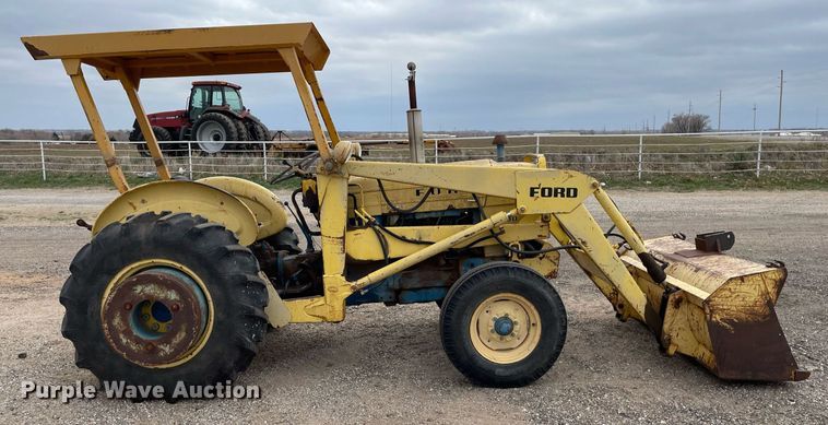 image for item MY9228 Ford 4400  tractor