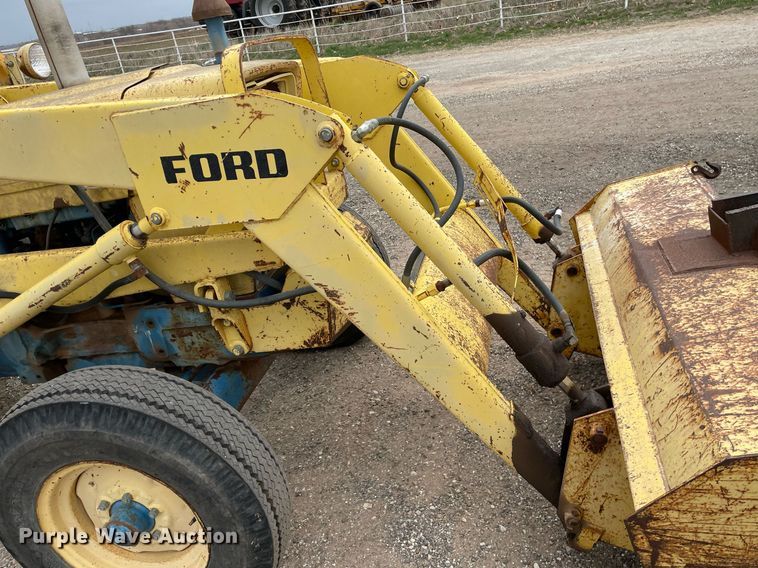 image for item MY9228 Ford 4400  tractor