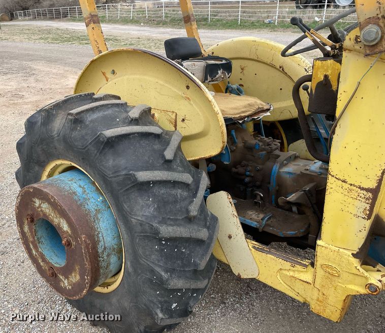 image for item MY9228 Ford 4400  tractor