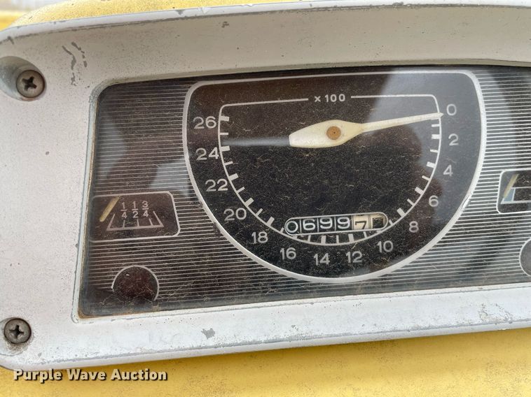 image for item MY9228 Ford 4400  tractor