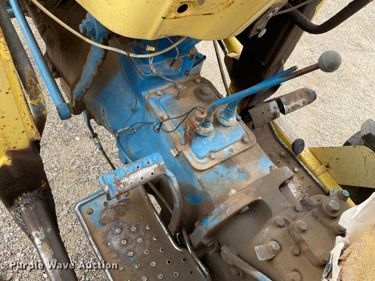 image for item MY9228 Ford 4400  tractor