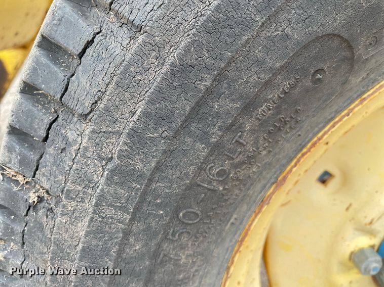 image for item MY9228 Ford 4400  tractor