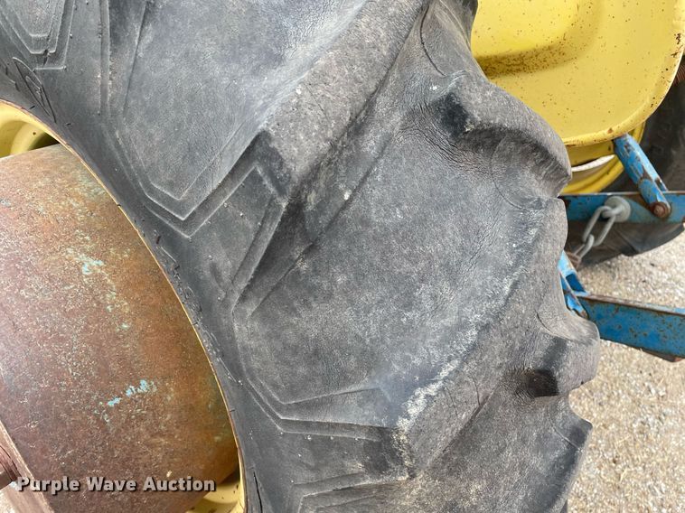 image for item MY9228 Ford 4400  tractor