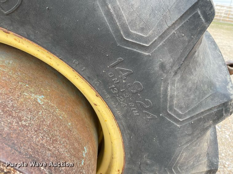 image for item MY9228 Ford 4400  tractor