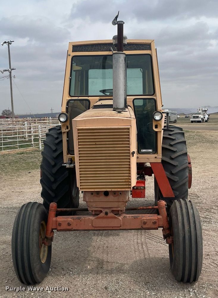 image for item MY9229 1973 Case 870 Agri-King  tractor