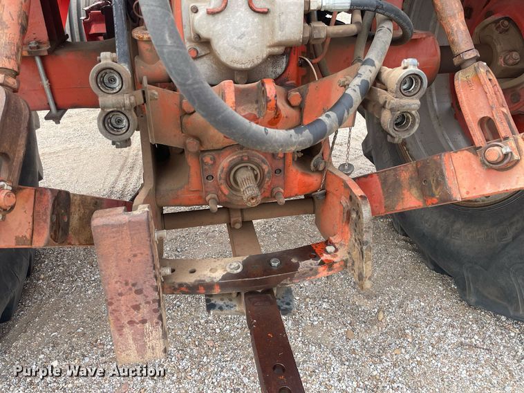 image for item MY9229 1973 Case 870 Agri-King  tractor