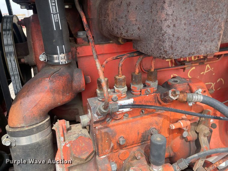 image for item MY9229 1973 Case 870 Agri-King  tractor