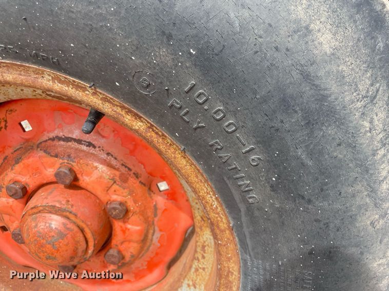 image for item MY9229 1973 Case 870 Agri-King  tractor