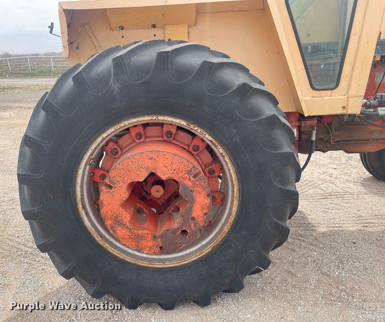 image for item MY9229 1973 Case 870 Agri-King  tractor