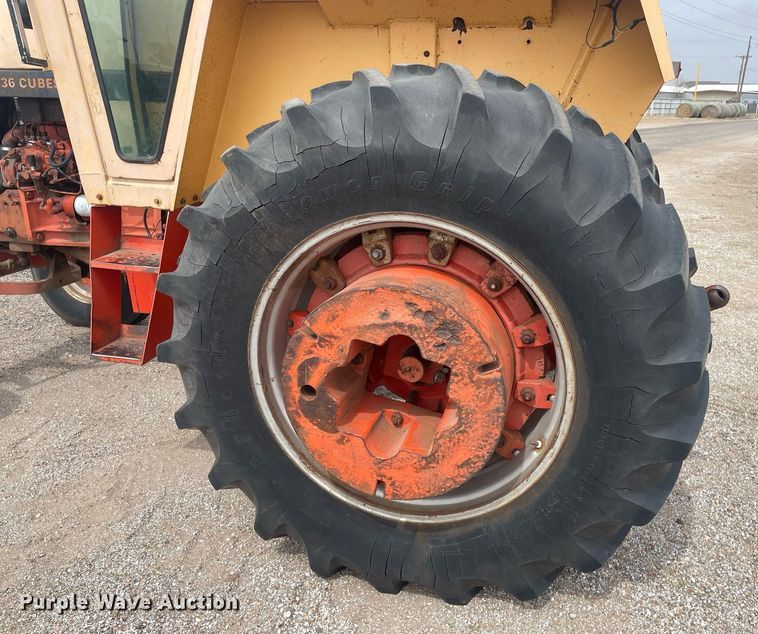 image for item MY9229 1973 Case 870 Agri-King  tractor