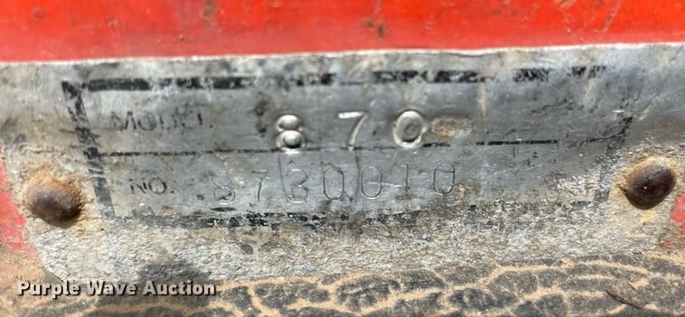 image for item MY9229 1973 Case 870 Agri-King  tractor