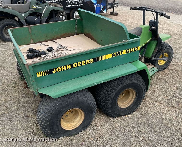 image for item MY9230 1988 John Deere AMT600  utility vehicle