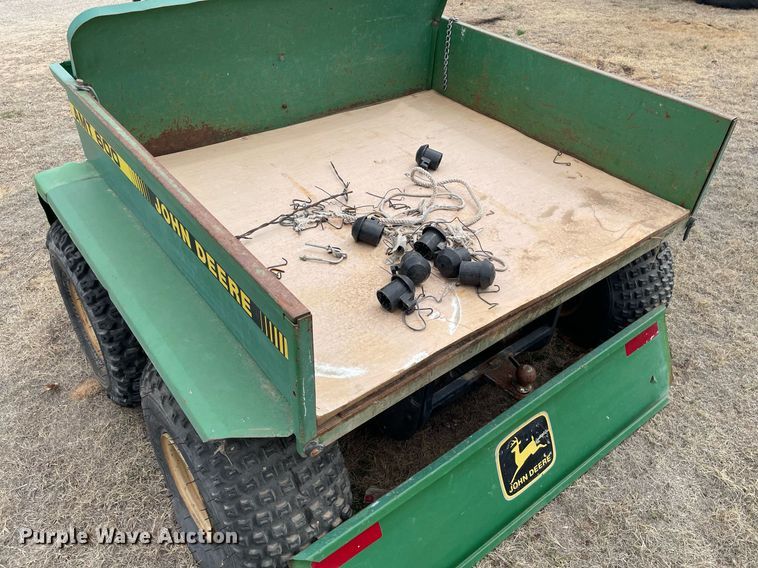 image for item MY9230 1988 John Deere AMT600  utility vehicle