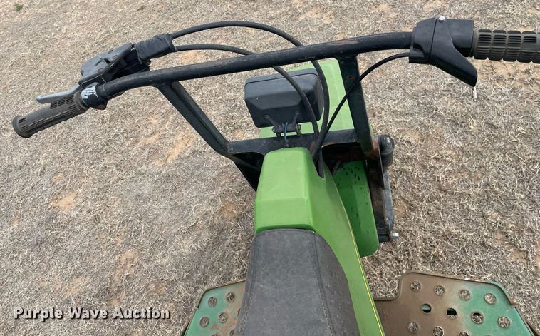 image for item MY9230 1988 John Deere AMT600  utility vehicle