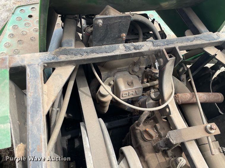 image for item MY9230 1988 John Deere AMT600  utility vehicle