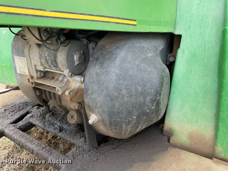 image for item MY9230 1988 John Deere AMT600  utility vehicle