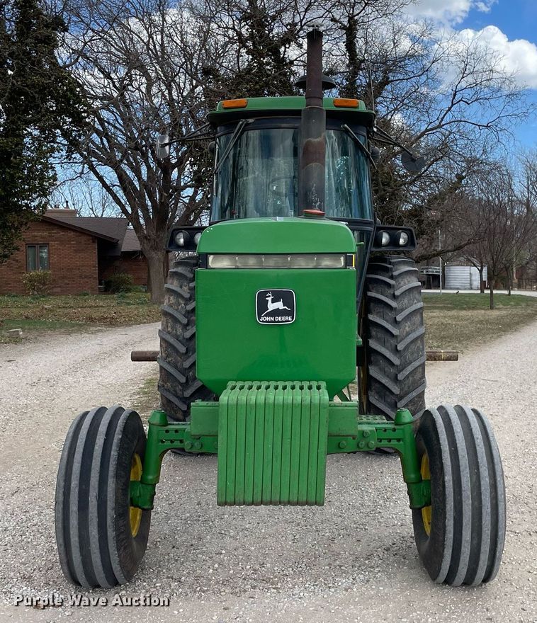 image for item MY9235 1988 John Deere 4650  tractor