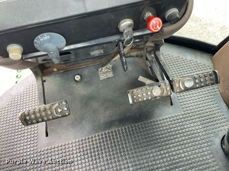 image for item MY9235 1988 John Deere 4650  tractor