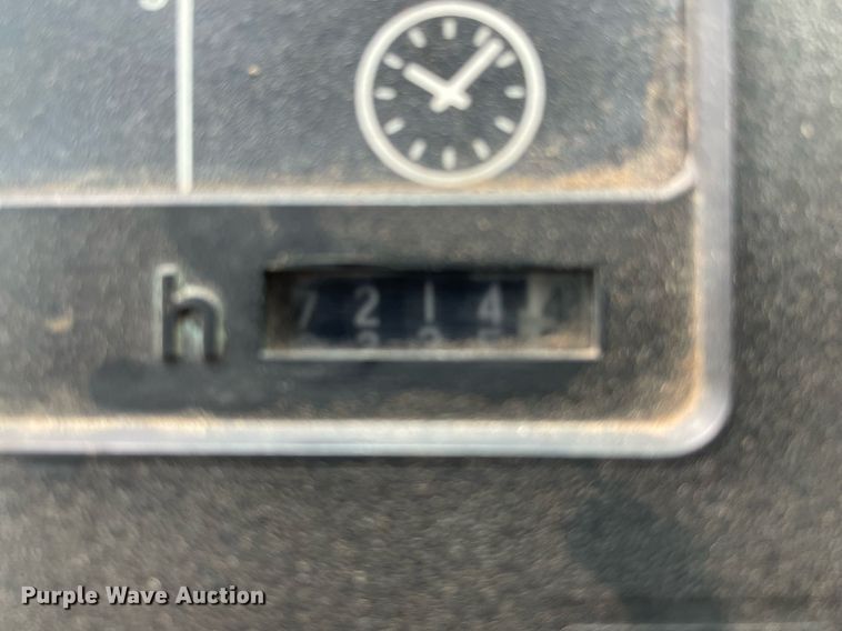 image for item MY9235 1988 John Deere 4650  tractor