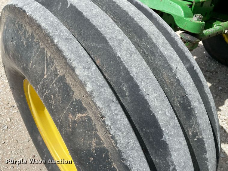 image for item MY9235 1988 John Deere 4650  tractor