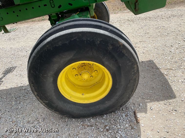 image for item MY9235 1988 John Deere 4650  tractor