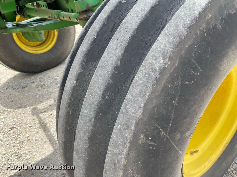 image for item MY9235 1988 John Deere 4650  tractor