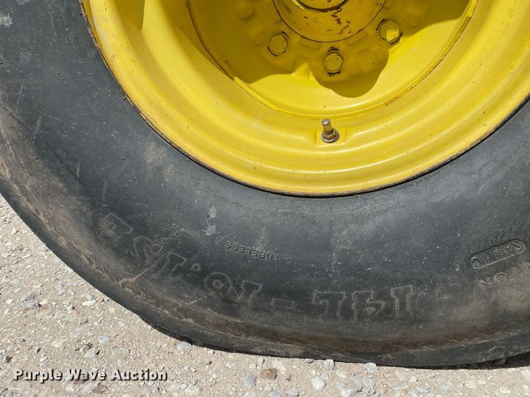 image for item MY9235 1988 John Deere 4650  tractor