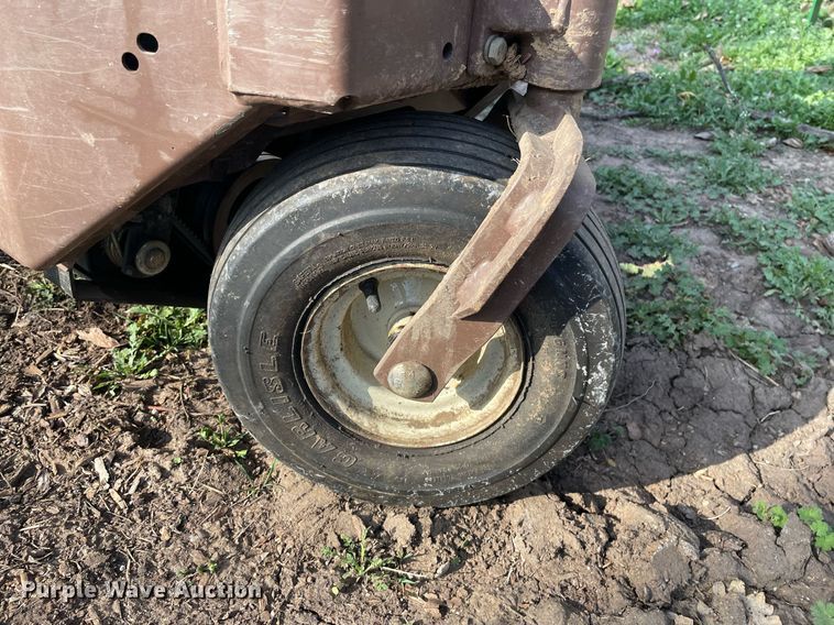 image for item MY9237 Grasshopper 620T2  ZTR lawn mower