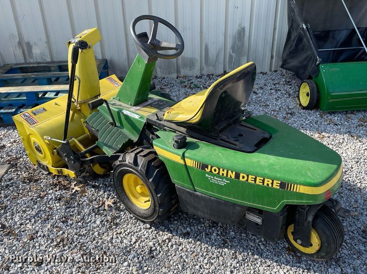 image for item MY9238 John Deere F510  lawn mower