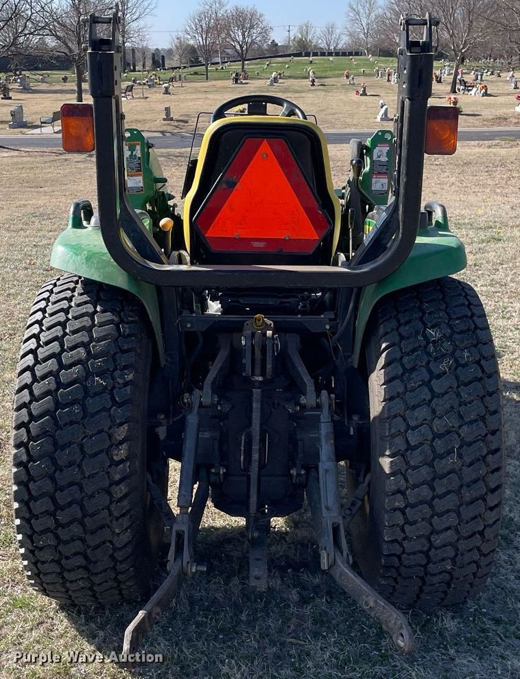 image for item MY9240 2006 John Deere 3120  tractor