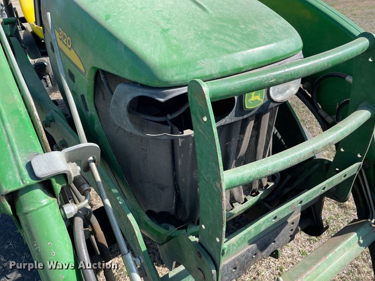 image for item MY9240 2006 John Deere 3120  tractor