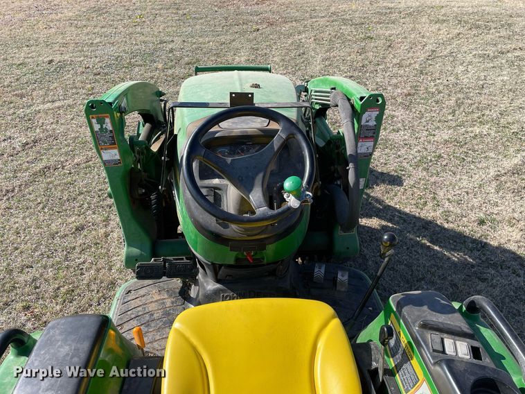 image for item MY9240 2006 John Deere 3120  tractor