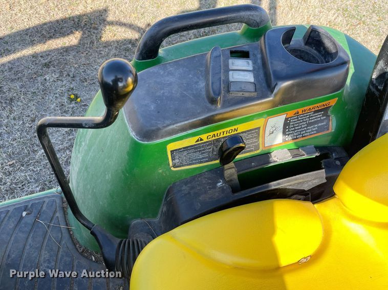 image for item MY9240 2006 John Deere 3120  tractor