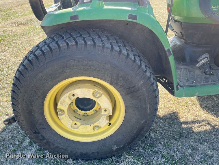 image for item MY9240 2006 John Deere 3120  tractor
