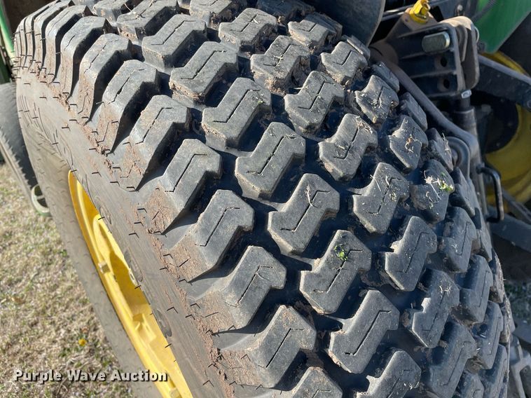 image for item MY9240 2006 John Deere 3120  tractor