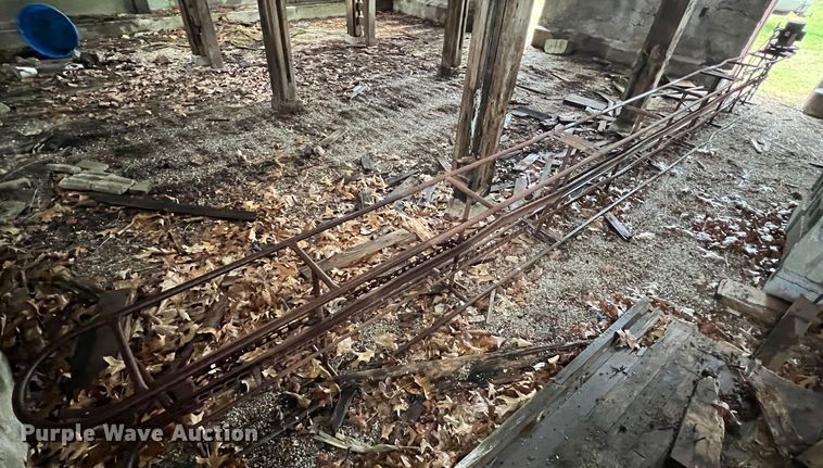 image for item MY9542 Hay bale elevator