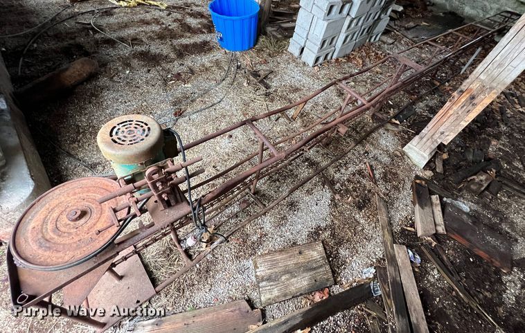 image for item MY9542 Hay bale elevator