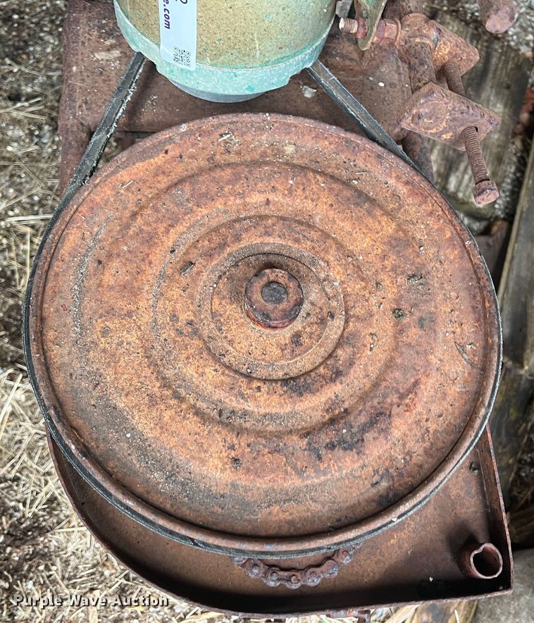 image for item MY9542 Hay bale elevator