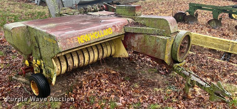 image for item MY9544 New Holland 269  small square baler