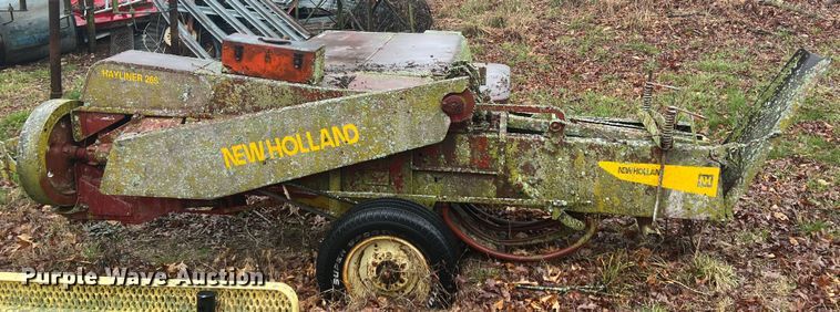 image for item MY9544 New Holland 269  small square baler