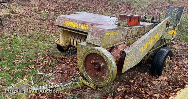 image for item MY9544 New Holland 269  small square baler