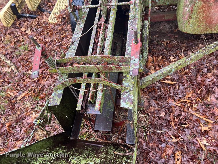 image for item MY9544 New Holland 269  small square baler