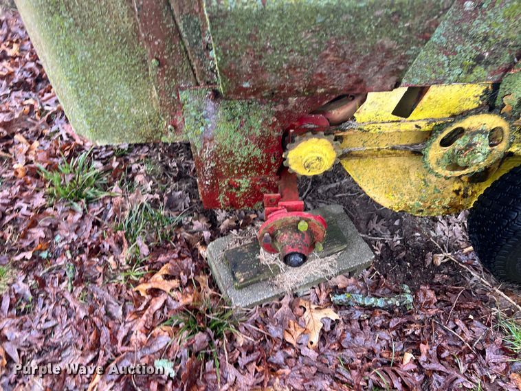 image for item MY9544 New Holland 269  small square baler