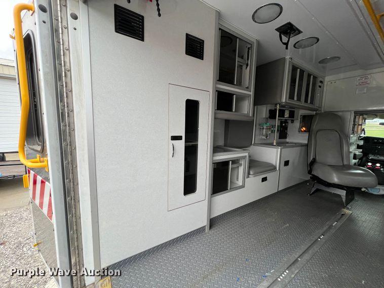 image for item MY9545 2013 Chevrolet Express G3500  ambulance