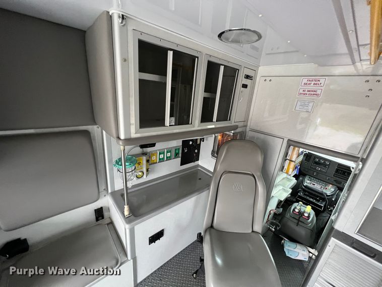image for item MY9545 2013 Chevrolet Express G3500  ambulance