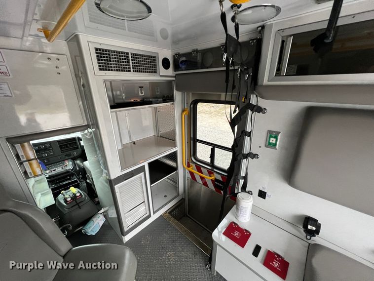 image for item MY9545 2013 Chevrolet Express G3500  ambulance