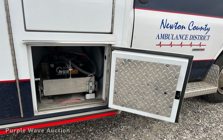 image for item MY9545 2013 Chevrolet Express G3500  ambulance