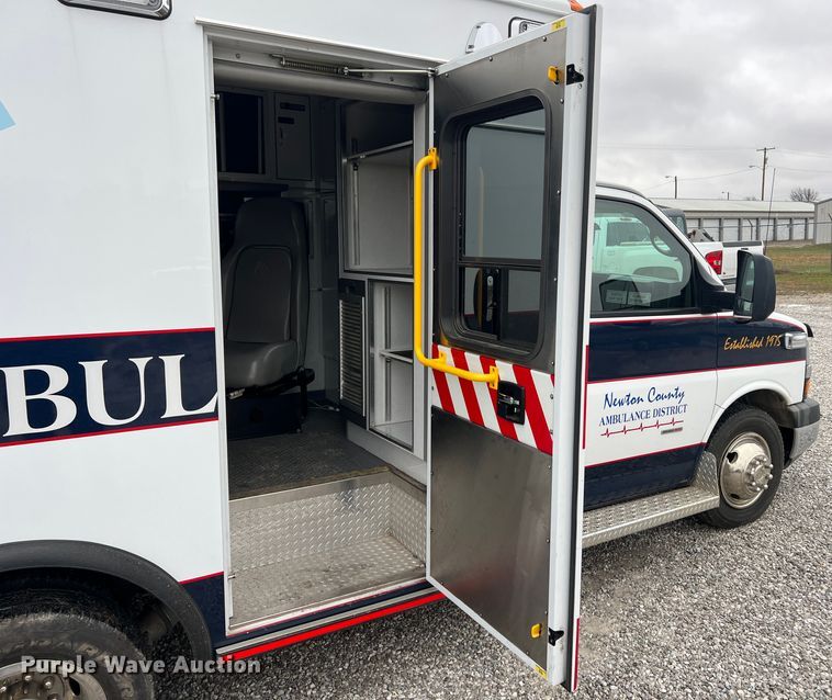 image for item MY9545 2013 Chevrolet Express G3500  ambulance
